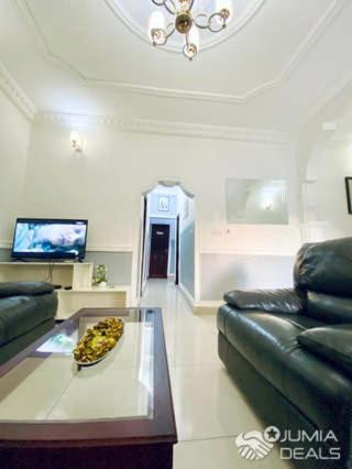 Appartement Meuble 3Ch Yaounde Omnisport - Tigson Exterior foto