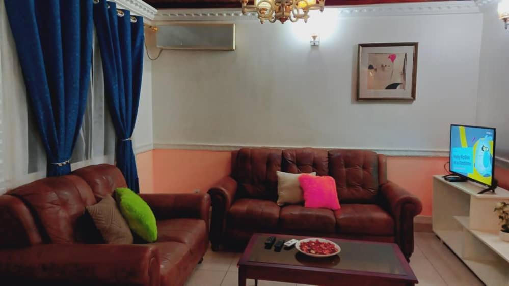 Appartement Meuble 3Ch Yaounde Omnisport - Tigson Exterior foto